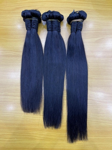 Picture of 16" Brazilian Straight Hair Bundles
